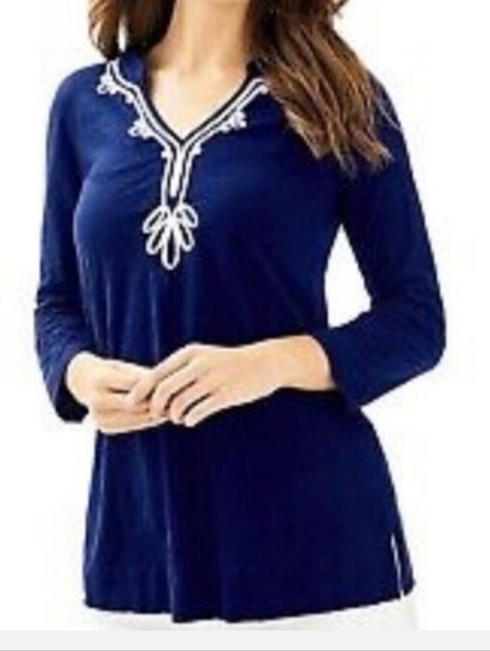 Lilly Pulitzer Kaia Navy Tunic with White Embroidered V-Neck Size L
